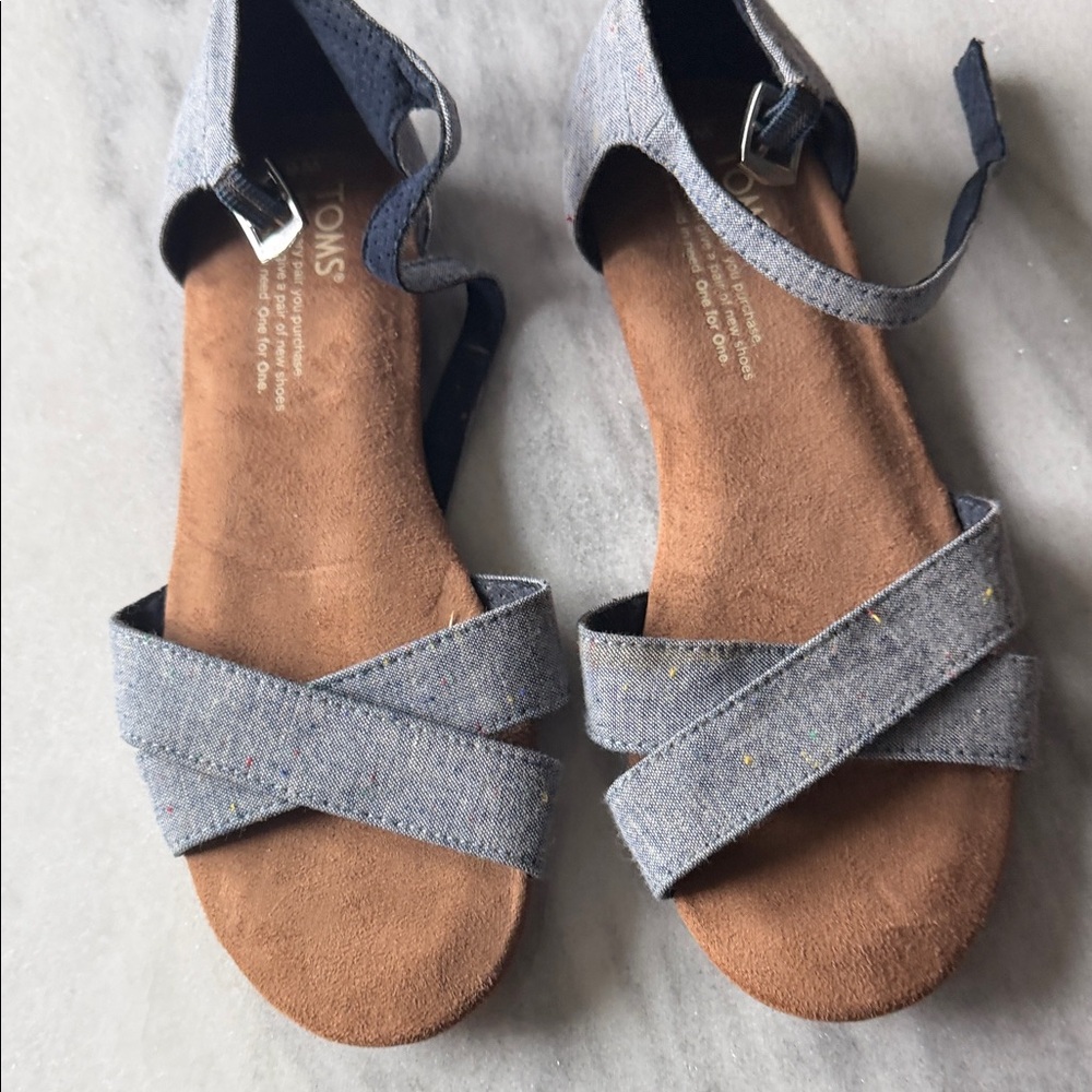 TOMS Gray Chambray Cross-Strap Sandals with Brown Footbed